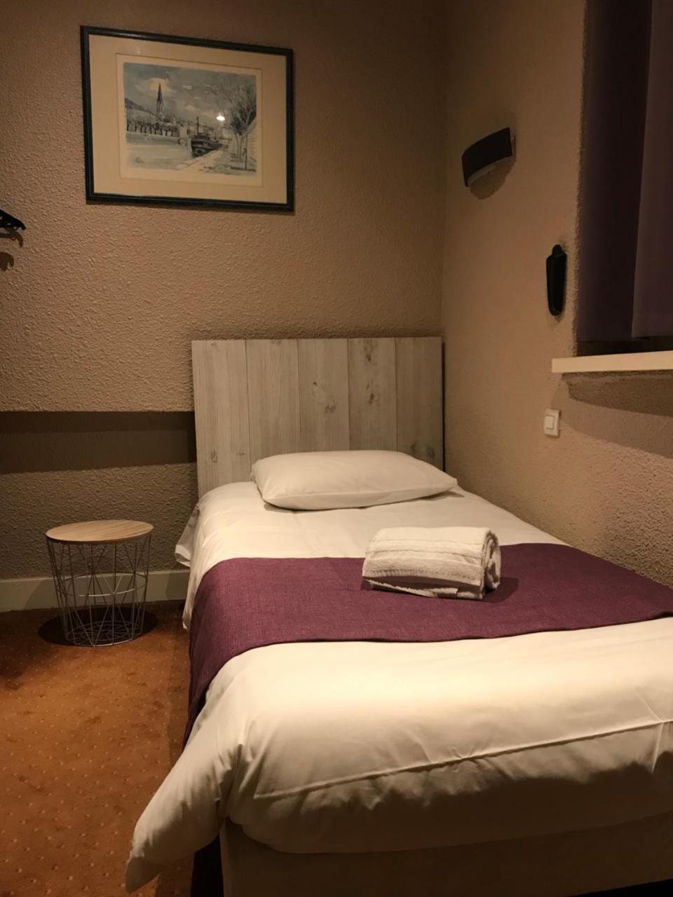 De Bretagne Hotel *