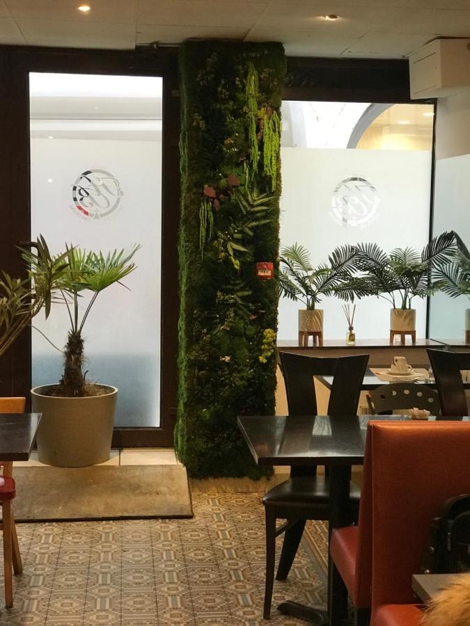 De Bretagne Hotel